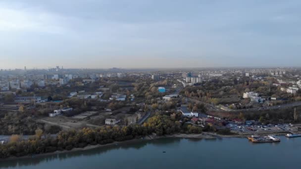 Widok Miasto Galati Pochmurny Dzień Rumunii Zdjęcia Dronów Lotniczych — Wideo stockowe