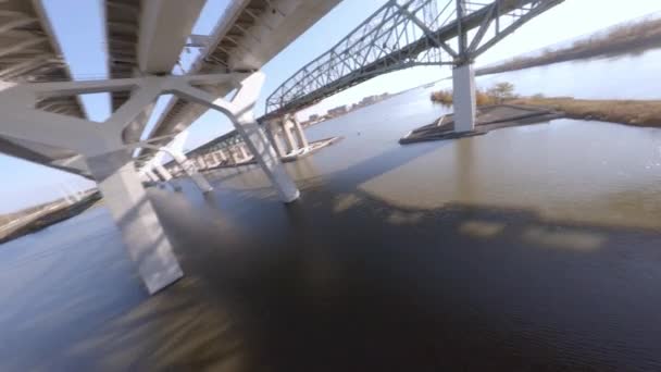 Fpv Acro Flying Underunder Samuel Champlain Bridge Saint Lawrence River — Stok Video