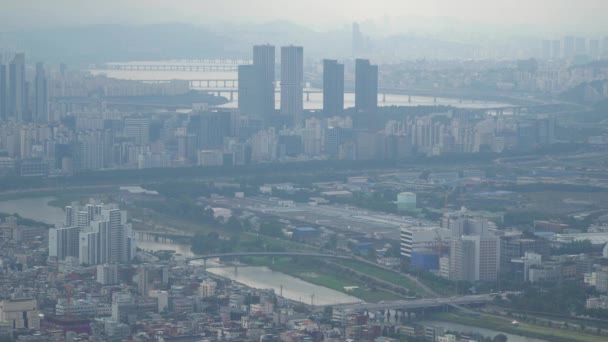 Från Den Berömda Acha Berget Tittar Seoul Sydkorea Skyline Dimmig — Stockvideo