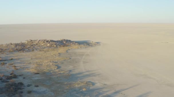 Amplio Desierto Paisaje Vacío Isla Kubu Botswana Aérea — Vídeos de Stock