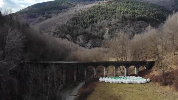 Aerial Flying Aqueduct Water Late Autumn — Stock Video