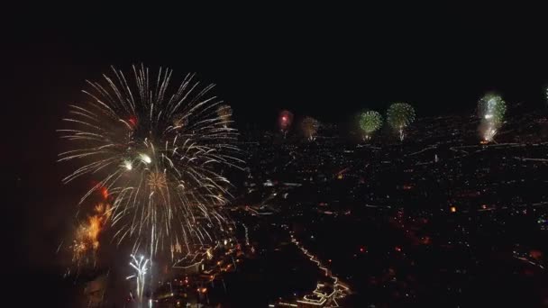 Pemandangan Drone Udara Dari Acara Kembang Api Besar Selama Malam — Stok Video