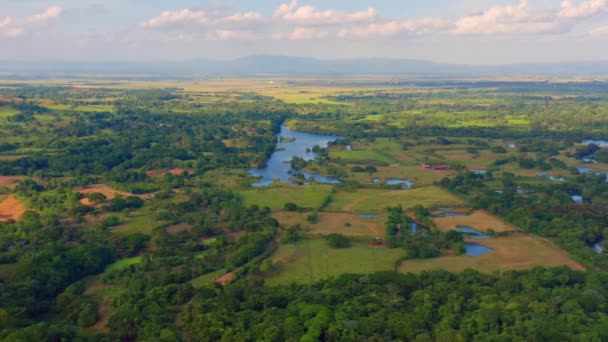 Panoramatický Pohled Svěží Zelené Vegetace Okolí Přehrady Hatillo Dominikánské Republice — Stock video