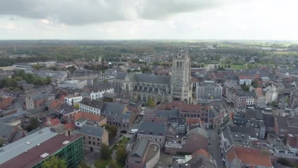 Luchtfoto Van Onze Lieve Vrouwebasiliek Tongeren België — Stockvideo