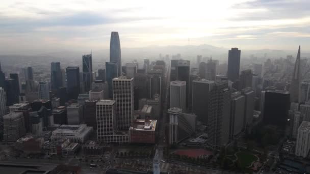 Luchtfoto Van Het San Francisco Stadsgezicht Met Wazige Zonsondergang Hemel — Stockvideo