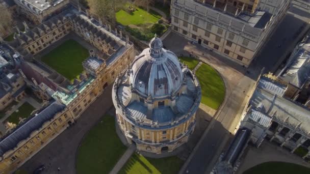 Birdseye Uitzicht Het Radcliffe Camera Gebouw Aan Universiteit Van Oxford — Stockvideo