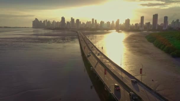 Imagens Drones Costa Cidade Panamá Durante Hora Ouro Pôr Sol — Vídeo de Stock