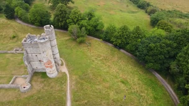 Ruiny Średniowiecznego Zamku Donnington Wzgórzu Hrabstwo Berkshire Anglia Obrót Góry — Wideo stockowe