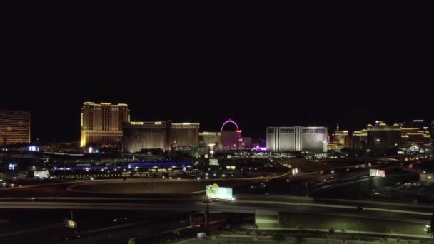 Las Vegas Kumarhaneleri Neon Işıklı Lüks Şehir Silueti Yükselen Hava — Stok video