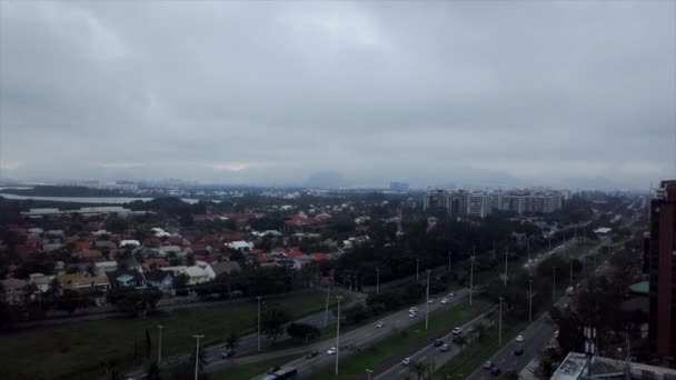 Vielbefahrene Autobahn Rio Janeiro Einem Bewölkten Tag — Stockvideo