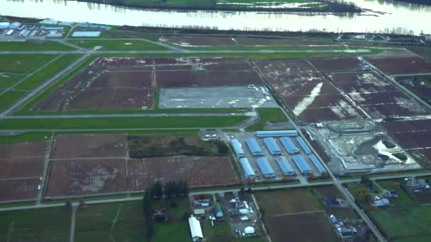 Pitt Meadows Airport Field Next Fraser River Rainy Weather Plane — Stock video