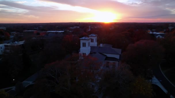 Luchtdruk Wofford College Bij Zonsondergang — Stockvideo