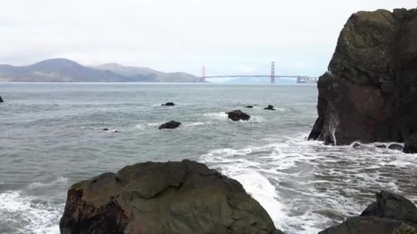 Luchtfoto Laag Boven Kust Van San Francisco Richting Van Golden — Stockvideo