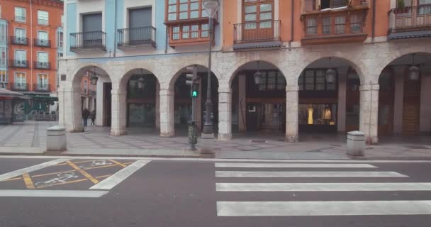 Plaza Rinconada Valladolid Voetgangersoversteek Hoofdstraat — Stockvideo