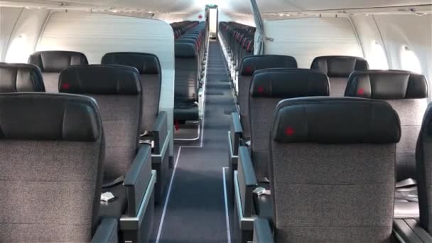 Vista Dentro Avião Comercial Com Linhas Assentos Vazios Aeronave Interior — Vídeo de Stock