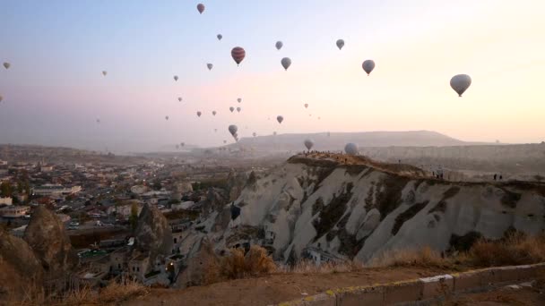 Vacker Vidsträckt Bild Varmluftsballongfestivalen Kappadokien Turkiet — Stockvideo