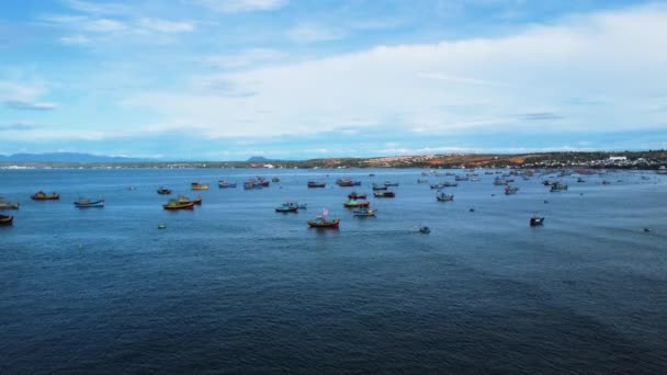 Fotografia Aérea Uma Bela Cena Com Centenas Barcos Pesca Coloridos — Vídeo de Stock