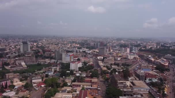 Вид Висоти Повітряний Вид Місто Авеню Кеннеді Яунді Столиці Камеруну — стокове відео