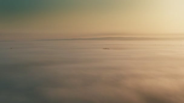 Volar Sobre Las Nubes Tabor Mañana Fría Otoño Checo — Vídeo de stock