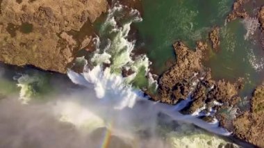 Viktorya 'nın yukarıdan aşağı havadan çekimi Livingstone Zambiya' daki Zambezi nehrine düştü.