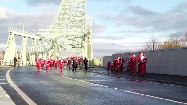 Wolny Ruch Dobroczynność Santa Dash Zabawy Biegać Przez Srebrny Jubileuszowy — Wideo stockowe