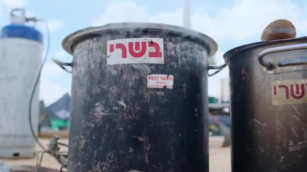 Câmera Lenta Kosher Panela Comida Militar Aquece — Vídeo de Stock