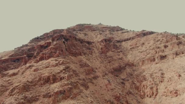 4K空中红色峡谷无人驾驶卡车右 — 图库视频影像