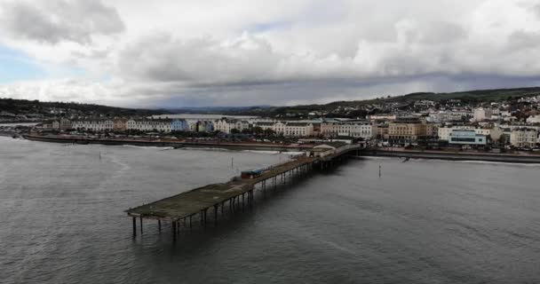 Flygfoto Teignmouth Pier Och Havet Devon England Mulen Dag — Stockvideo