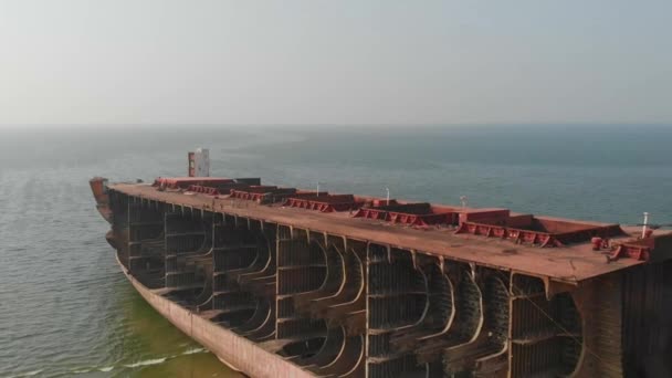 Vista Aérea Estribor Barcos Vacíos Casco Playa Gadani Breakers Yard — Vídeos de Stock