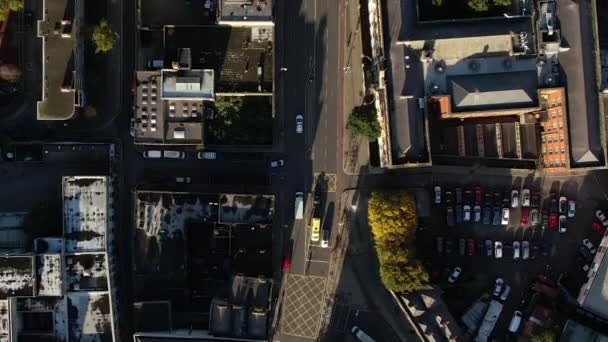 Top Aerial View Street Traffic Grannskapet Dublin Irland Solig Kväll — Stockvideo