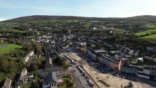 Bantry Irlanda Vista Aérea Pequeña Ciudad Costera Tráfico Callejero Los — Vídeos de Stock