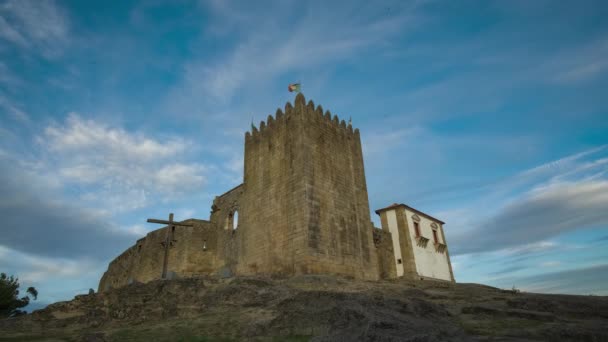 Timelapse Das Nuvens Que Movem Sobre Paredes Castelo Belmonte — Vídeo de Stock
