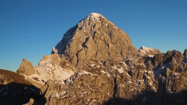 Rotující Filmový Snímek Slunce Hoře Mangart Juliánských Alpách Slovinsku — Stock video