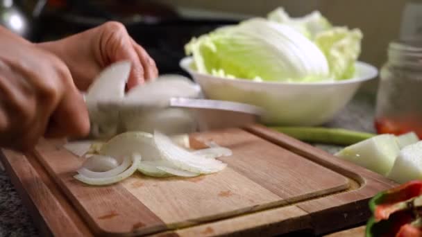 Slicing Fresh White Onions Wooden Board Chinese Cabbage Leaves Bowl — стокове відео