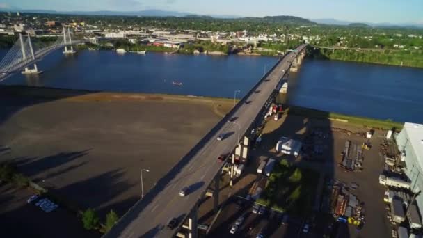 Antenne Von Brücken Die Ost Und West Portland Bundesstaat Oregon — Stockvideo