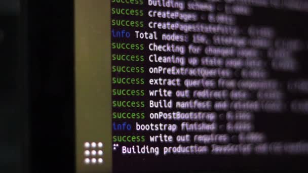 Çalışan Kodu Olan Bir Bilgisayar Ekranının Kapatılması — Stok video