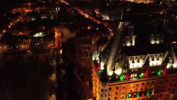 Ciudad Iluminada Del Viejo Quebec Por Noche Canadá Tiro Aéreo — Vídeos de Stock