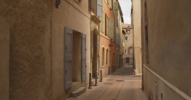 Calle Estrecha Vacía Tenue Luz Natural Sur Francia — Vídeo de stock