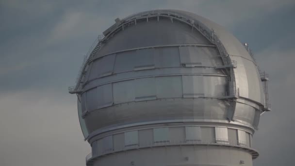 Roque Los Muchachos Observatory Giant Telescope Palma Canary Islands Spain — стокове відео