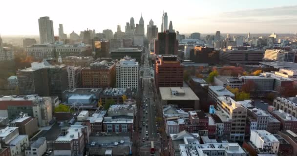 Sjunkande Antenn Market Philly Phila Upprättande Skott — Stockvideo