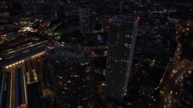 Londra şehir merkezindeki Gökdelen Yükseliş Binaları
