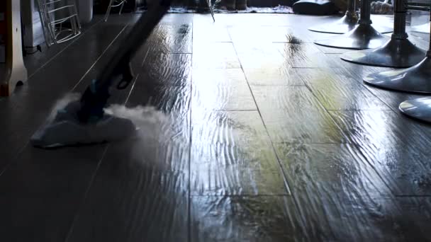 View Wooden Floor Being Steam Cleaned Nízký Úhel Uzavřen — Stock video