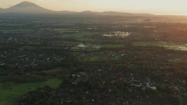 Centrale Uitlopers Van Gianyar Regentschap Bali Tijdens Zonsopgang Antenne — Stockvideo