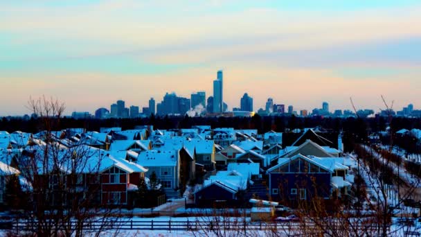 Edmonton Centro Cidade Horizonte Durante Pôr Sol Primeiro Plano Comunidade — Vídeo de Stock