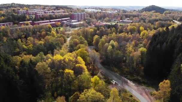 Mooie Drone Shot Tijdens Herfst Boven Bergsjn Göteborg Zweden — Stockvideo