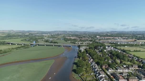 Topsham Exeter Hava Takibi Geriye Eski Nehir Manzarası Otoyol Üstgeçişi — Stok video