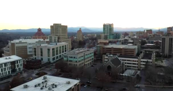 Asheville Βόρεια Καρολίνα Skyline Drone Βίντεο Κινείται Προς Επάνω — Αρχείο Βίντεο