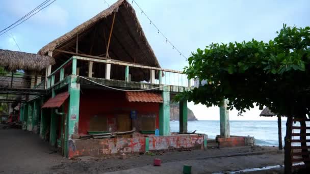 Полный Снимок Живописный Вид Дома Пляже Перед Bitcoin Пляжем Сальвадоре — стоковое видео