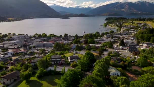 Wanaka Nueva Zelanda Increíble Revelación Aérea Pintoresca Ciudad Lago Los — Vídeo de stock