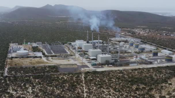 Centrala Electrică Gaz Emite Fum Poluare Într Deșert Din Baja — Videoclip de stoc